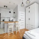Rentplanet - Studio Przy Parku Szczesliwickim